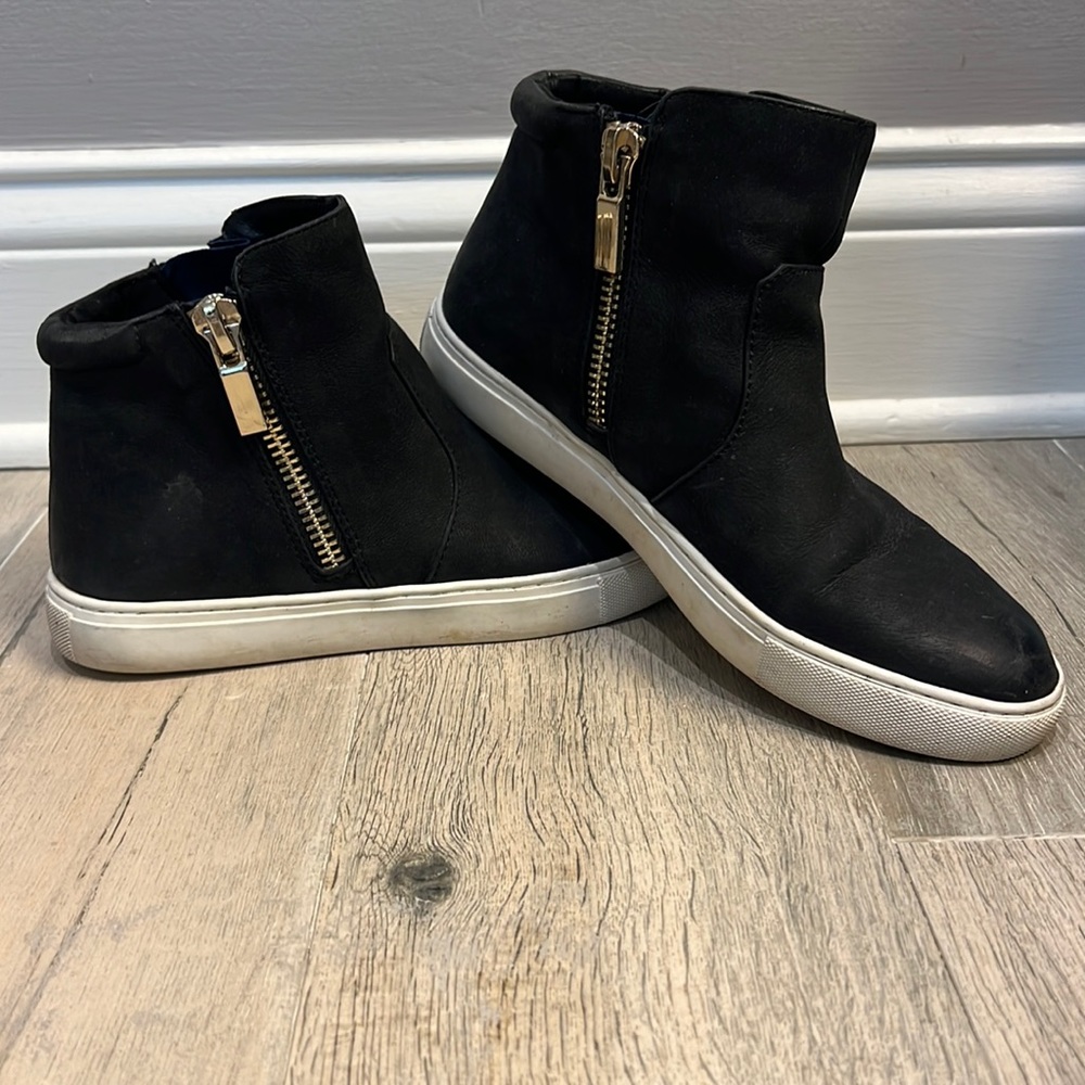 Kenneth Cole black suede ankle sneakers
